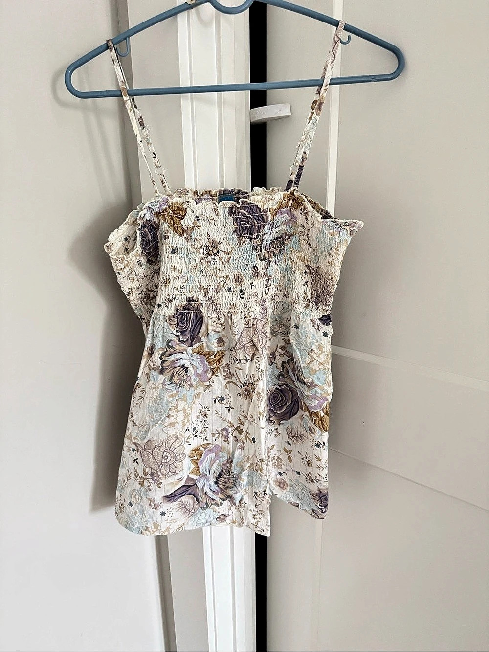Star Ride Floral Camisole in Cream & Purple Like New